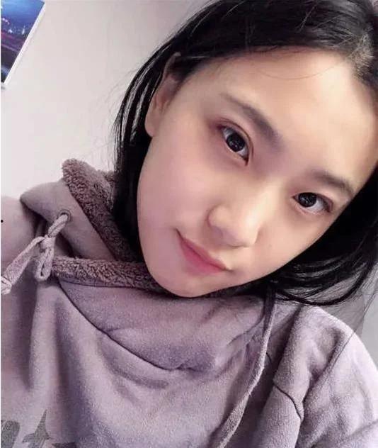 娱乐吃瓜凤姐是谁啊视频,网络红人的崛起之路